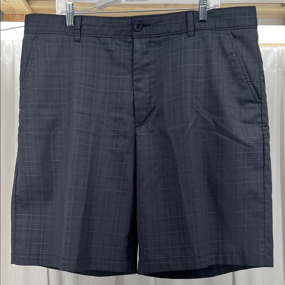 Greg Norman Collection Dark Gray Men’s Plaid Shorts Size 38 inseam 10.5 Casual